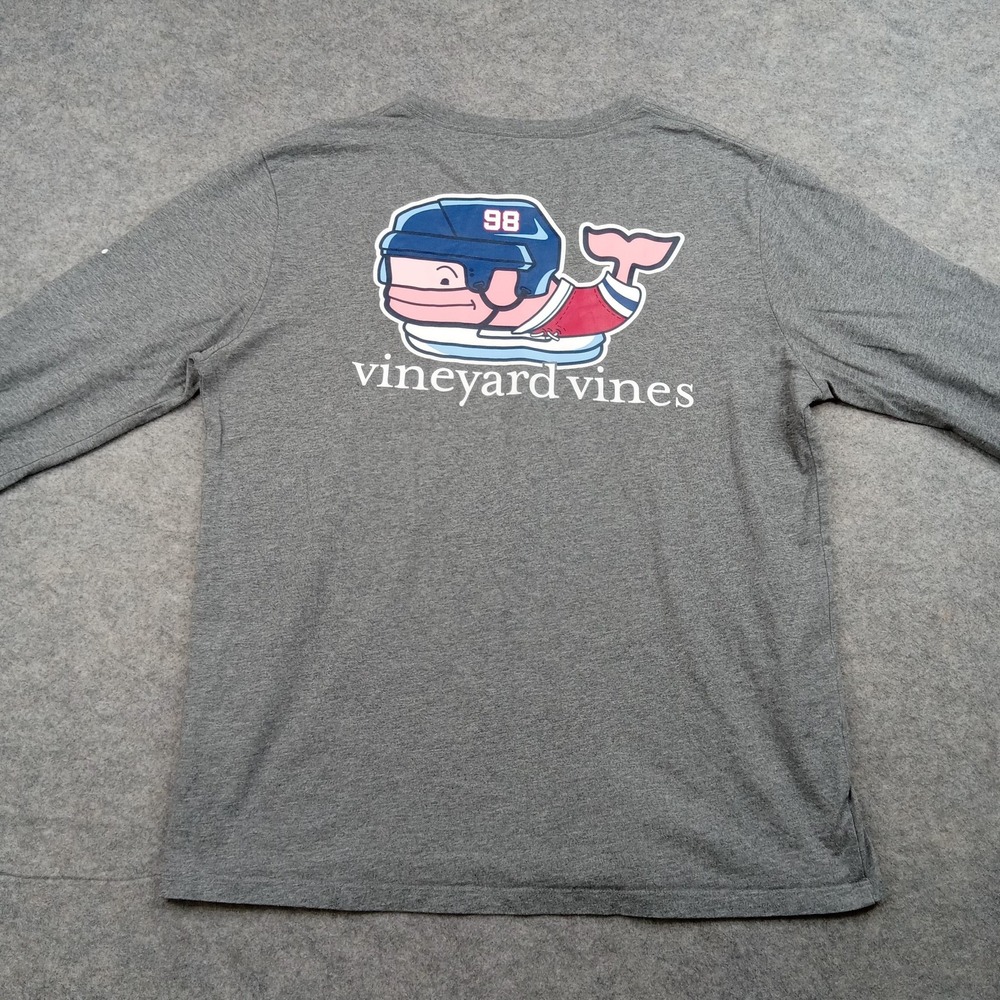Vineyard Vines Shirt Mens Medium Gray Hockey Helmet Pocket Whale Graphic Logo